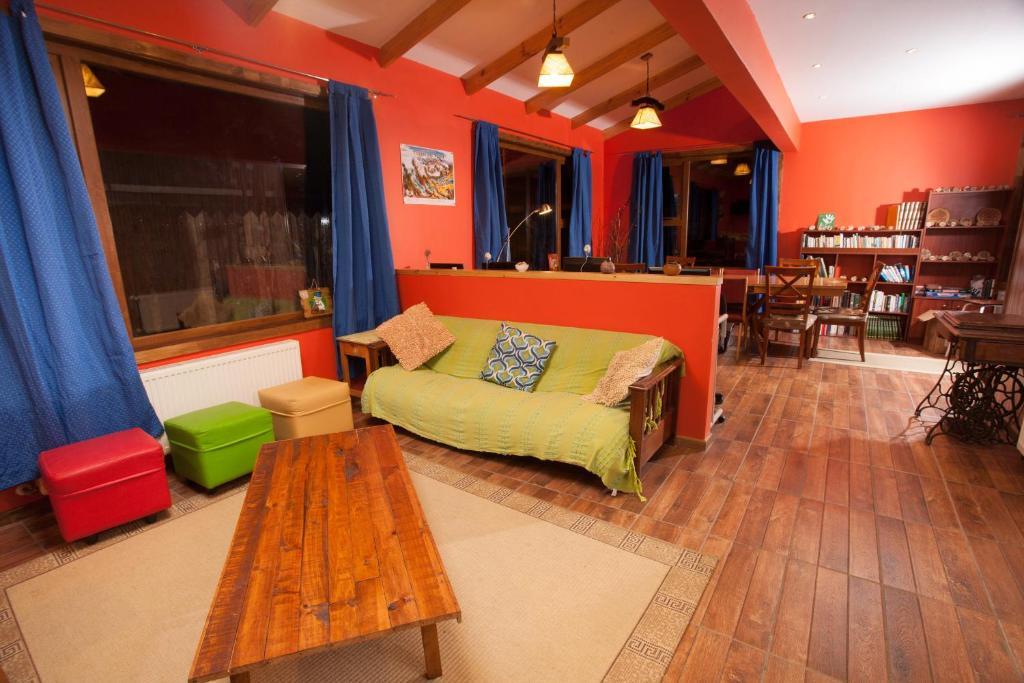 The Singing Lamb Bed & Breakfast Puerto Natales Exterior foto